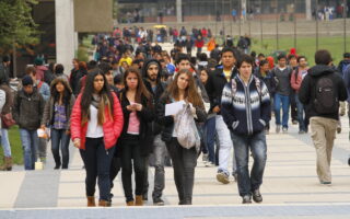 El territorio también educa: mercado laboral, migración y desafíos para Chile