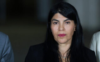 Anfitrión e Invitados