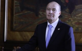 En la puerta del horno se quema el pan